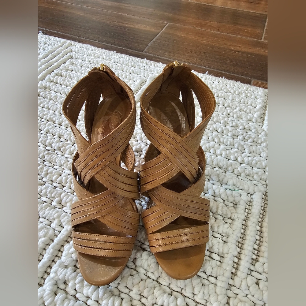 TORY BURCH LIV CAMEL BROWN TAN STRAPPY HEELS SZ 7.5